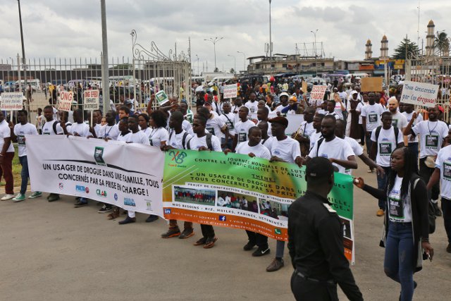 Aujourd'hui, journée internationale contre l’abus et le trafic de #drogues,  #MdM a participé à la marche des usagers de drogues à #Abidjan dans le cadre de la campagne #SupportDontPunish. Une révision des politiques des drogues est urgente.
<a href="/Celine_Grillon/">Celine Grillon</a> 
<a href="/MdM_France/">Médecins du Monde</a> 
<a href="/IDPCnet/">IDPC</a>