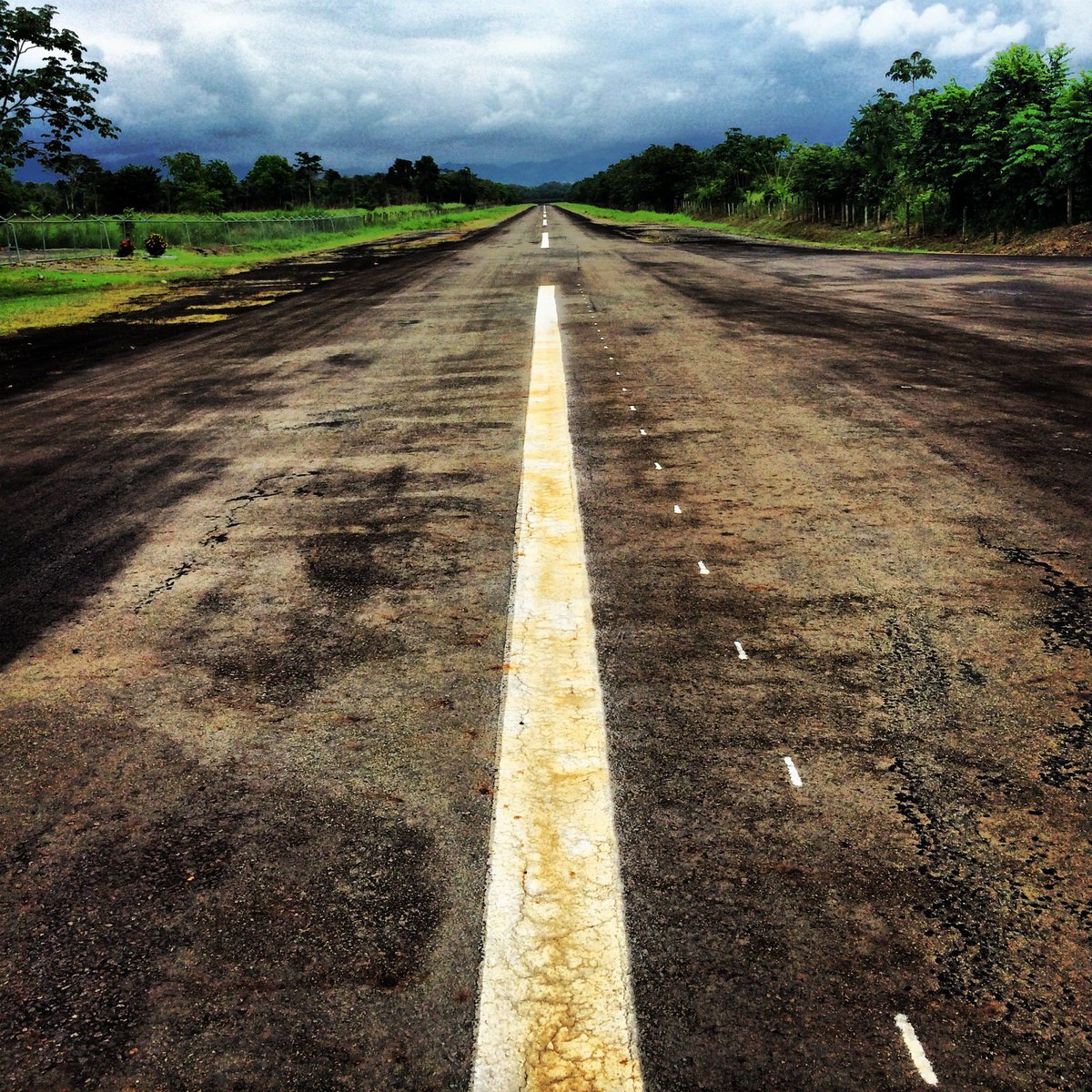 HfTribes's tweet photo. The road less traveled...🌴
#costarica #puravida #vacation #hftribestravel #hftribes #higherfrequencies #vibes #tribe #outdoors #travel #lovetotravel #travelmore #adventure #bucketlist #wanderlust #getoutside #traveljunkie #welivetoexplore #exploremore #welltraveled #traveling https://t.co/QyuTO7YXjc