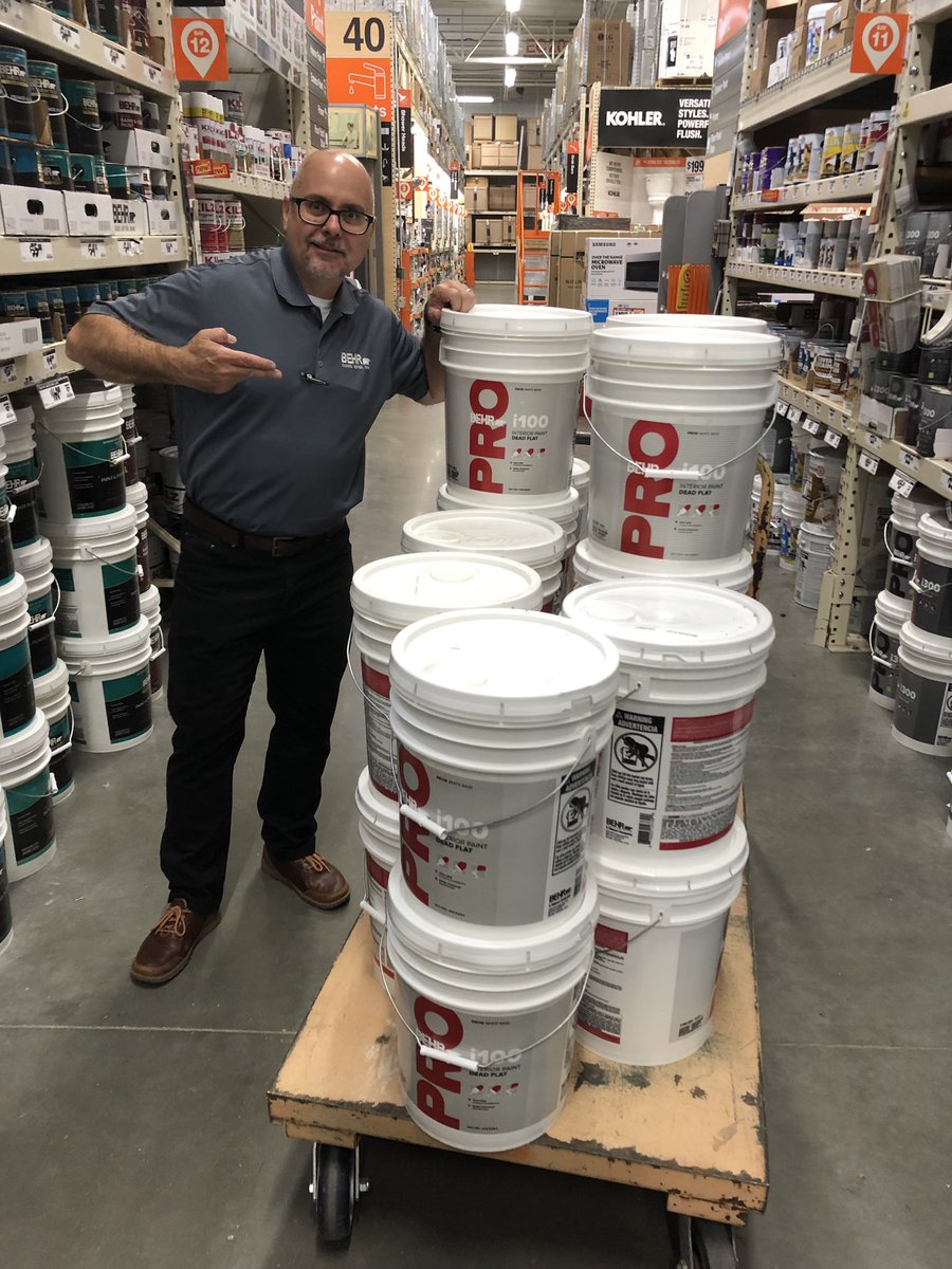 mvecchi_behr91's tweet photo. Pro’s taking advantage of #behrpro 25% off sale this week. Sold 35 5’s out @hd8557 Phoenix, OR. Cleaned us out but no worries #wewillmakemore @MknightMatthew @BlankenshipSB @ORANGEoregonian @TD4theWin @brianblanch https://t.co/1F6JCJuqYo