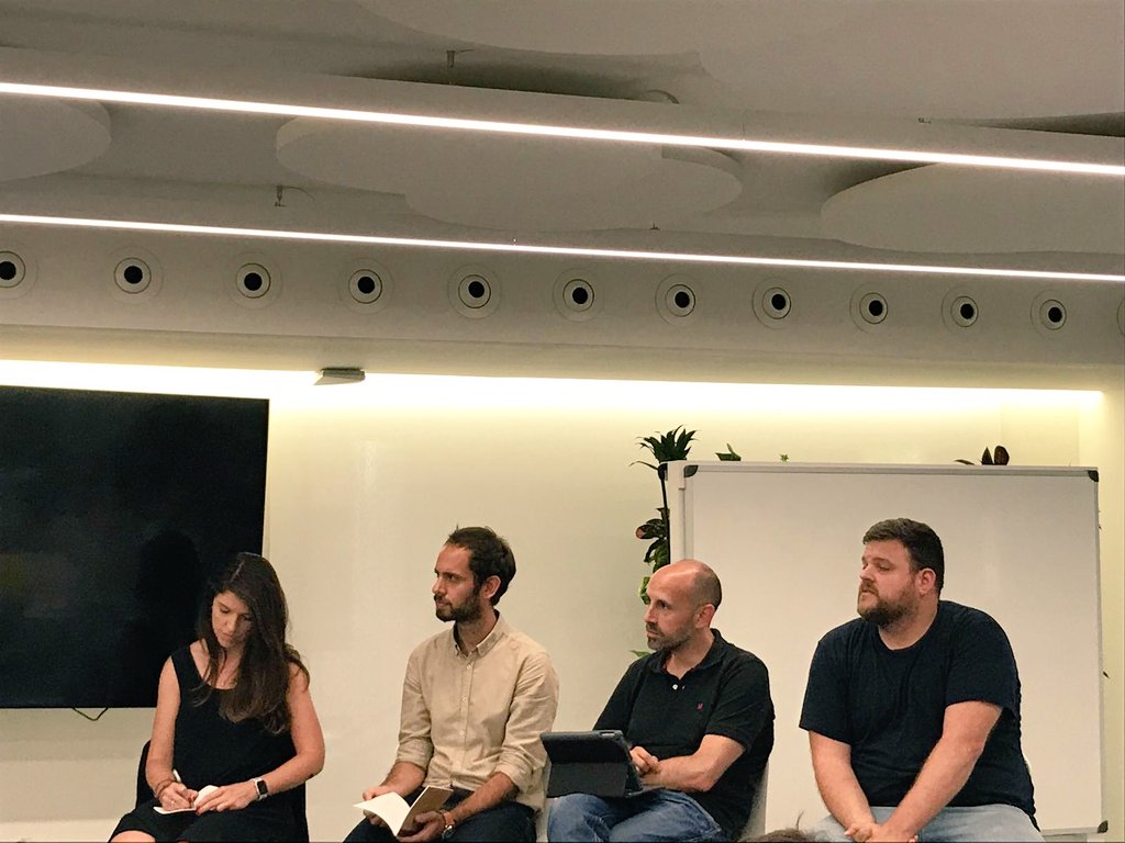 GoHubVentures's tweet photo. Panel de feedback de lujo con:
- @paula_cayuela, Diseñadora de Producto de @MercadonaTech, 
- @flype, VP Eng. de @Flywire
- @jmegias, CEO de @Startupxplore 
- y @jllavem, Director de innovación de @Aquaservice. ✨👩‍🏫🚀 https://t.co/q3V9kM5S0X
