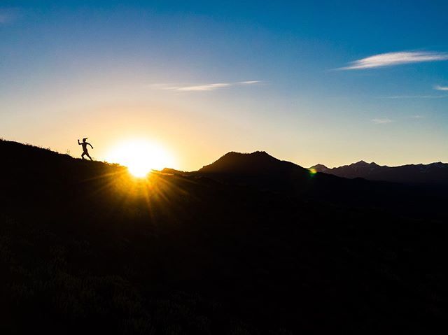 oliverguyphoto's tweet photo. An Evening Run
.
.
.
.
.
#sunvalley #seeksunvalley #idahodaily #idahomeshop #weknowidaho #nature_brilliance #EarthVisuals #artofvisuals #welivetoexplore #natureaddict #naturediversity #naturephoto #main_vision #landscape_captures #awesome_earthpix #natur… https://t.co/iHl4Ug8Tee https://t.co/E0WEgnN4lC