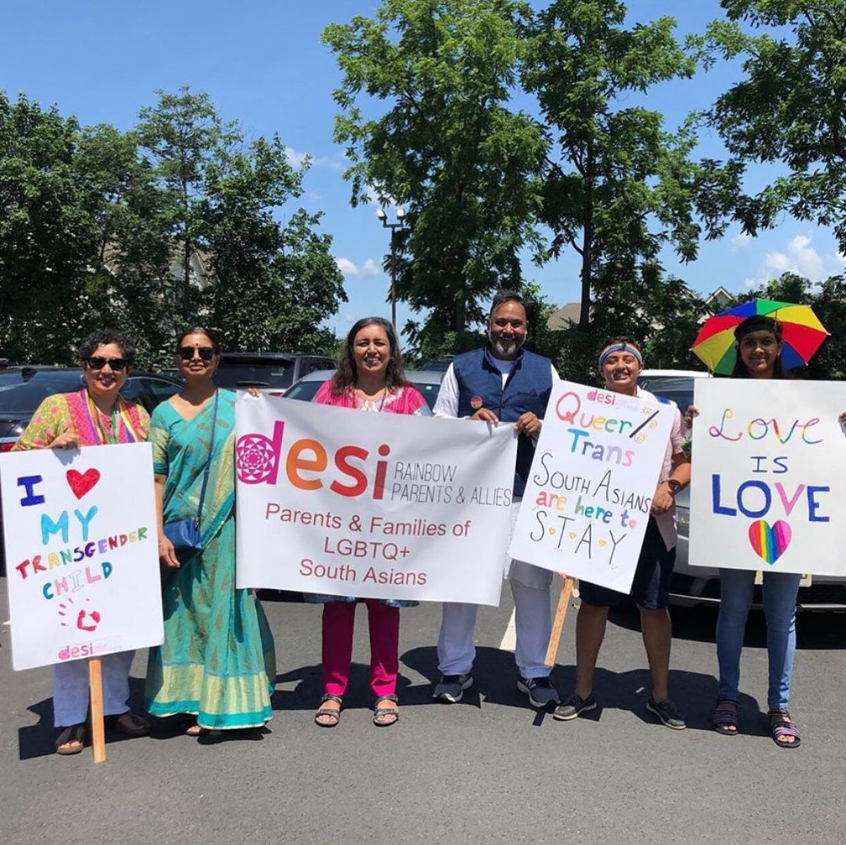 #Pride is a time for showing love and support in the role of a parent, sibling, or ally. @thequeeringdesi

#diltodilxpride #loveislove #queerdesi #lgbtq #gaydesi #lesbiandesi #straightgayalliance