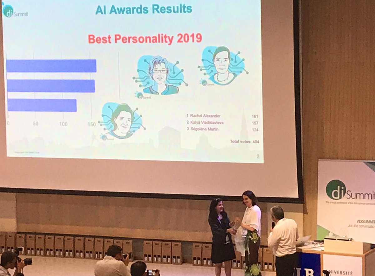 Really nice to see that all 3 candidates for 🇧🇪AI personality of the year are female!
Congrats to Rachel Alexander &amp; the organisers of #disummit2019 for making this the new normal