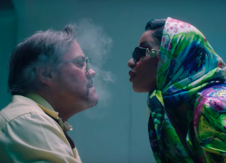 Missinfo's tweet photo. .@iamcardib #PressVideo https://t.co/T2vDpyJRjF https://t.co/3XR9IDUvXL