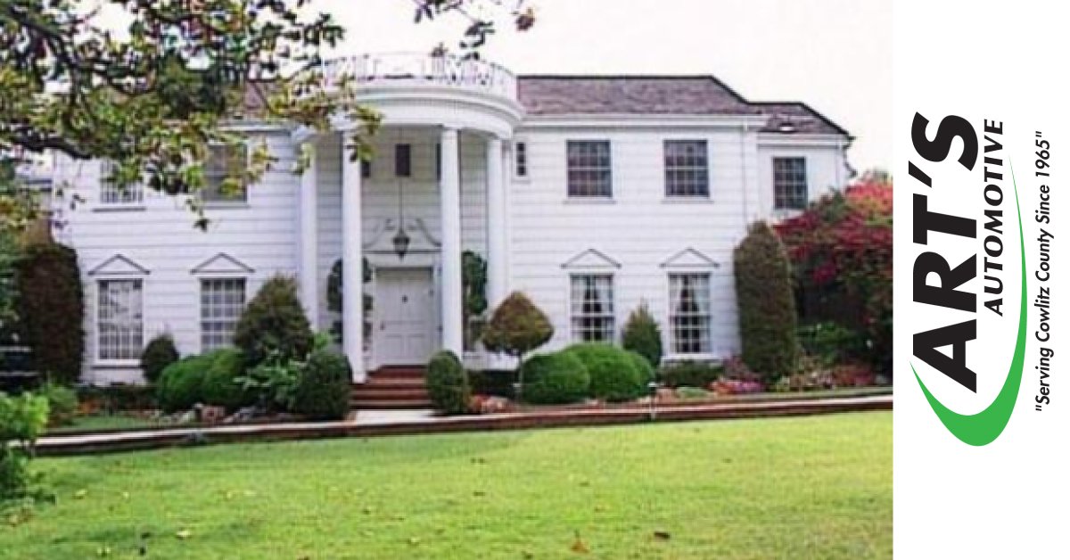 ArtsAutoWA's tweet photo. If you could live in any TV home, what would it be?https://t.co/CmOjO8NvMU  360-423-0890 #freshprinceofbelair #tv https://t.co/D1YASsISwR