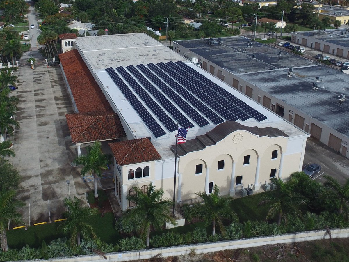 urbansolargroup's tweet image. Addison Storage located in Boca Raton, FL 33432. Over 100 kW solar energy system size.

#urbansolar #Addisonstorage #gogreen #Florida #Bocaraton