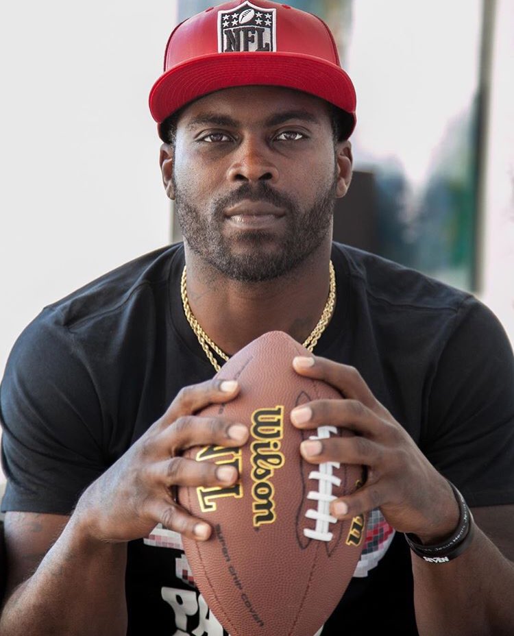 Happy Birthday to Michael Vick 