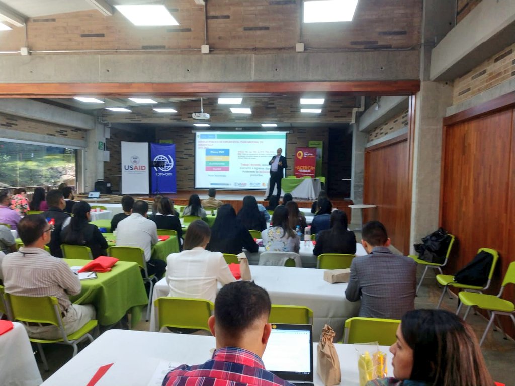 OIMColombia's tweet photo. Esta alianza entre #ProgramaInclusionParaLaPaz de @USAID_Colombia implementado por @OIMColombia con @ServiciodEmpleo permitirá incrementar vinculación laboral de la población afrocolombiana e indígena y la atención con enfoque diferencial étnico. https://t.co/SxFFgHZR9p