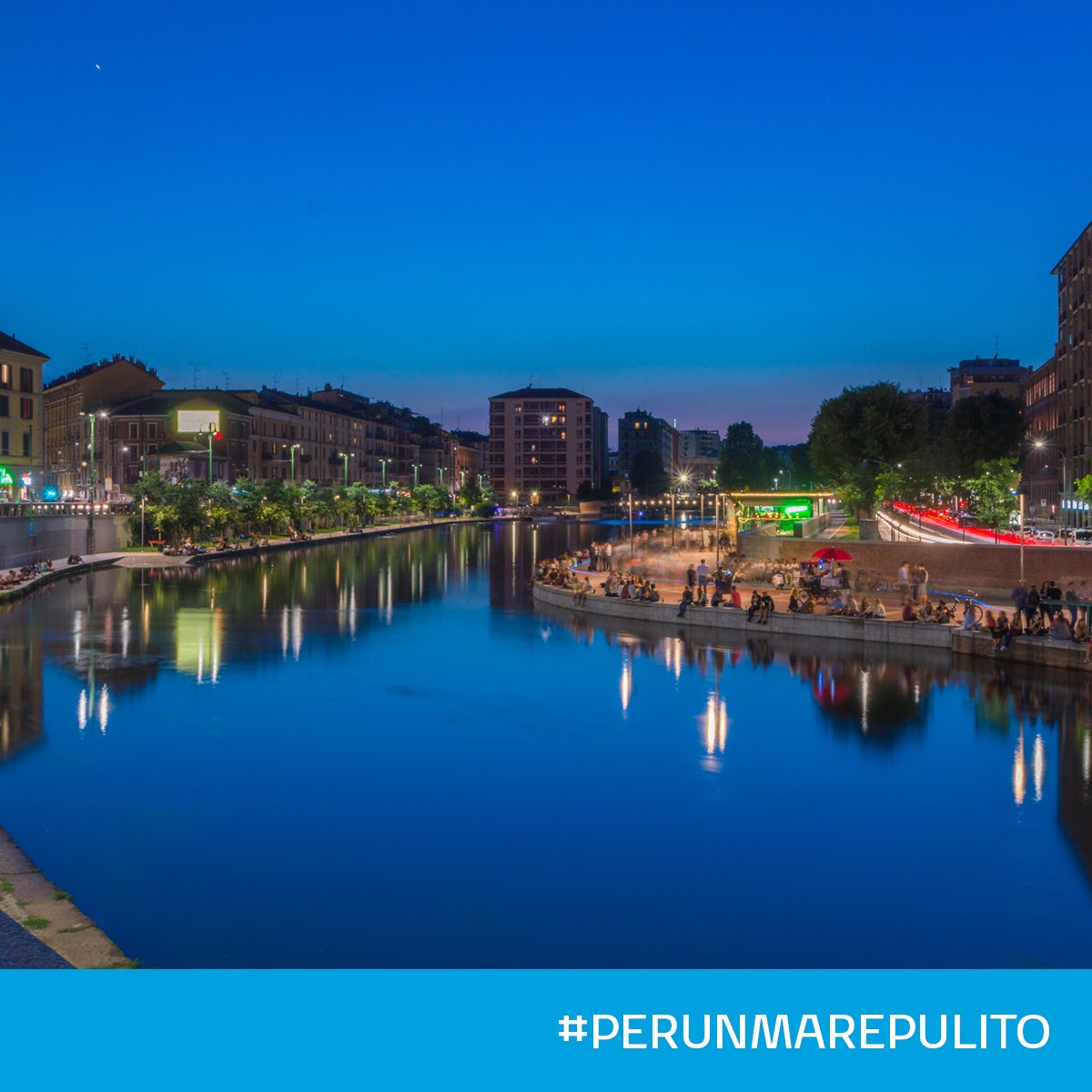 Grazie a @klm con <a href="/KLM/">KLM</a>_ITA da domani anche Milano avrà il suo #Seabin, il cestino dell'acqua! Pubblichiamo con #perunmarepulito uno scatto del nostro mare: per ogni post pubblicato #klm finanzierà la raccolta di 1 kg di plastica! Condividiamo per il nostro benessere! #ad
