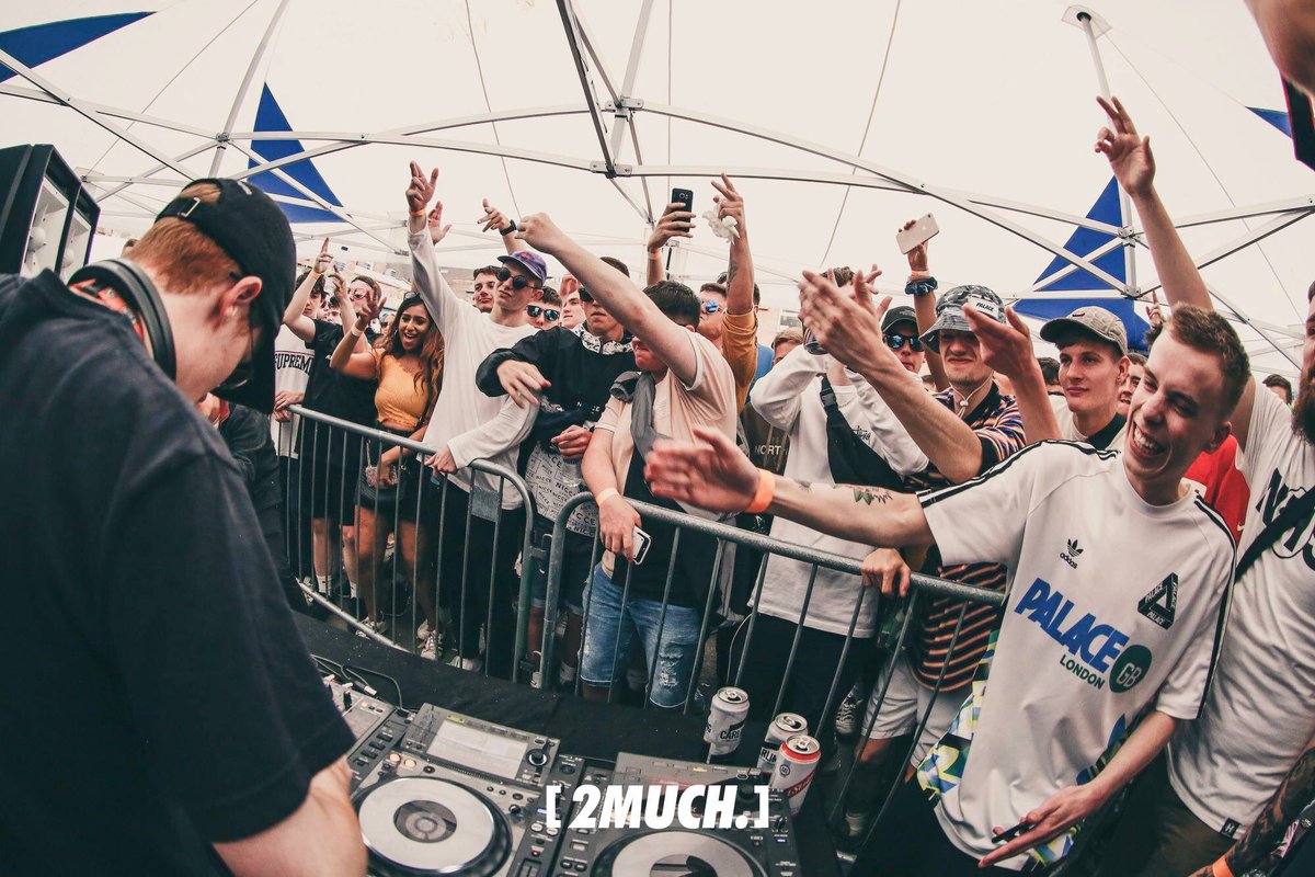 2Much_DnB's tweet photo. Our summer party last year was mad 💥

Just over 2 weeks until this years summer special at Trade, go to the link in our bio for FREE entry before 11! https://t.co/XoRgQhba5q