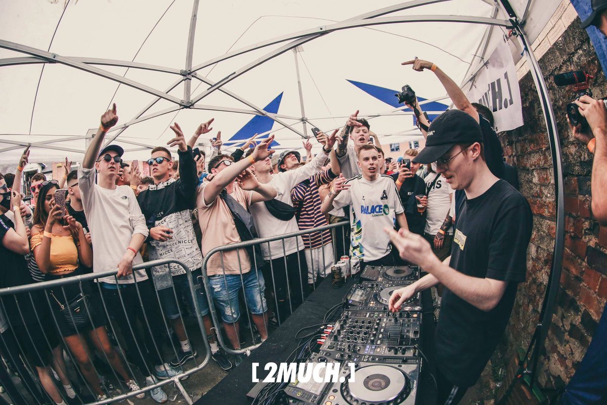 2Much_DnB's tweet photo. Our summer party last year was mad 💥

Just over 2 weeks until this years summer special at Trade, go to the link in our bio for FREE entry before 11! https://t.co/XoRgQhba5q