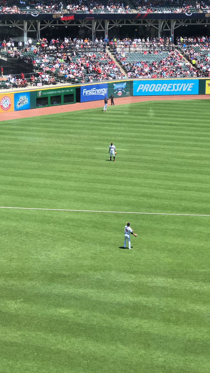 njs0414's tweet photo. He backkkkk @JakeBauers11 #dingerdinger https://t.co/SRtvtU9wVX