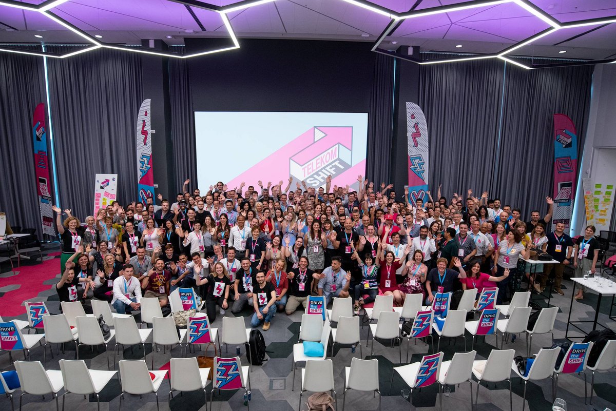 ebenvanel's tweet photo. #WhereIsWally 😁
The work part of day one of #TelekomShift is done.
What a great group of people. I'm really excited to see what we will produce tomorrow on the topic os #SmartCities
#telekom #sharingiscaring #telekomwall #anython https://t.co/F6lH0RgJbP