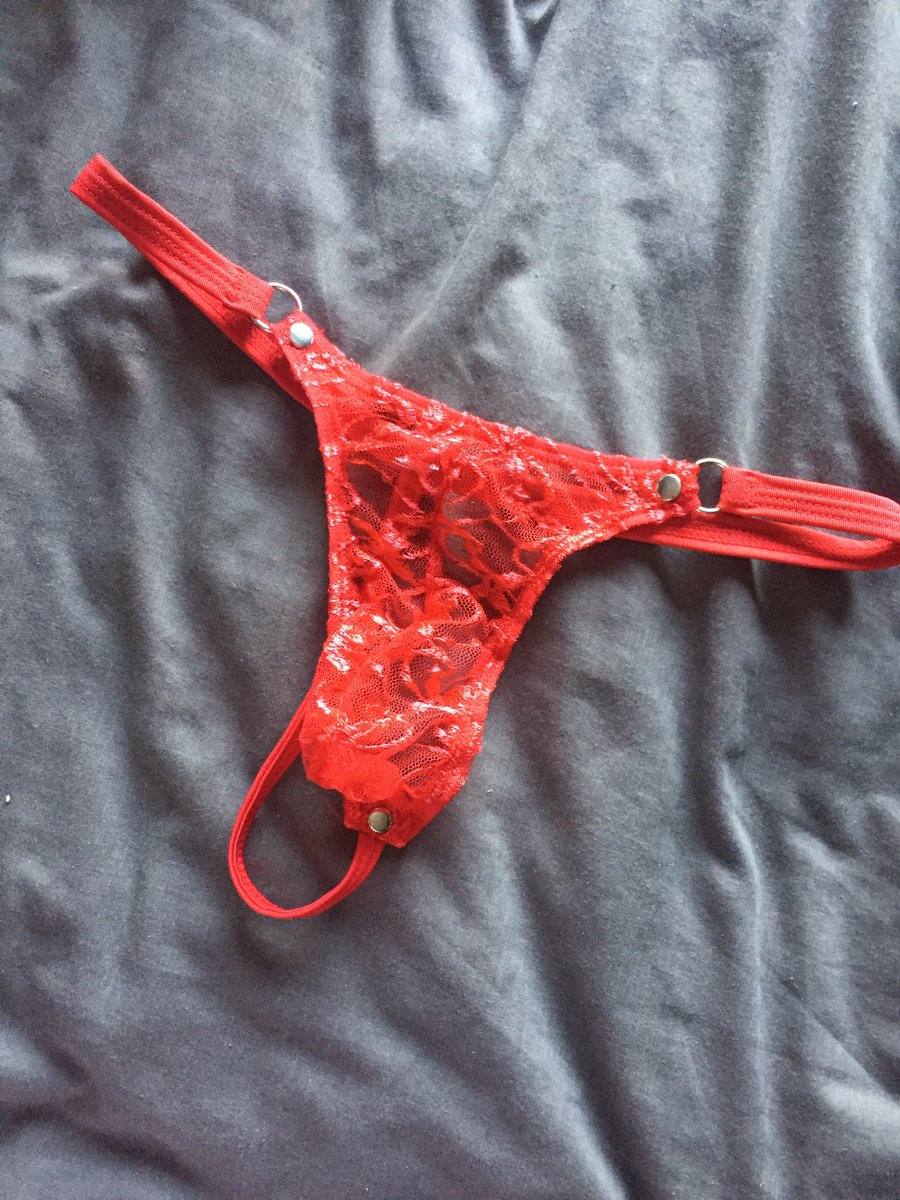 PupAlyxus's tweet photo. New thong arrived today ๐ should I stay wearing my gold jock or wear the new thong for the rest of the week? ๐
Poll below โฌ๏ธโฌ๏ธโฌ๏ธ
#FollowerChoice https://t.co/V7b7Ndf9KS