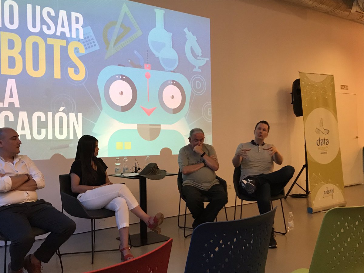 pablobarpas's tweet image. @lasseweb20, las empresas que no tengan clara su estrategia en #IA no serán competitivas dentro de unos pocos años, sea cual sea su sector #DataWizards