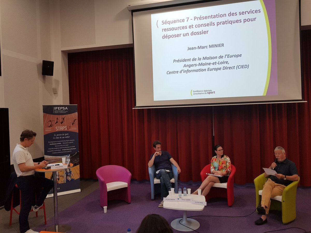 ISAGRAM49's tweet photo. #SportAngers🇪🇺
Présentation des services ressources et conseils pratiques pour déposer un dossier @EUErasmusPlus avec @Francidalboni @JeanBrieuc @paysdelaloire et #JeanMarcMinier @MDE49
#CAPEurope #Ace2020 #CIED https://t.co/7MwrnFtDBC