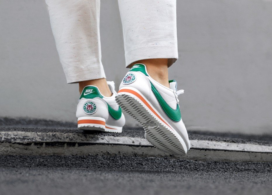 nike cortez stranger things outfit