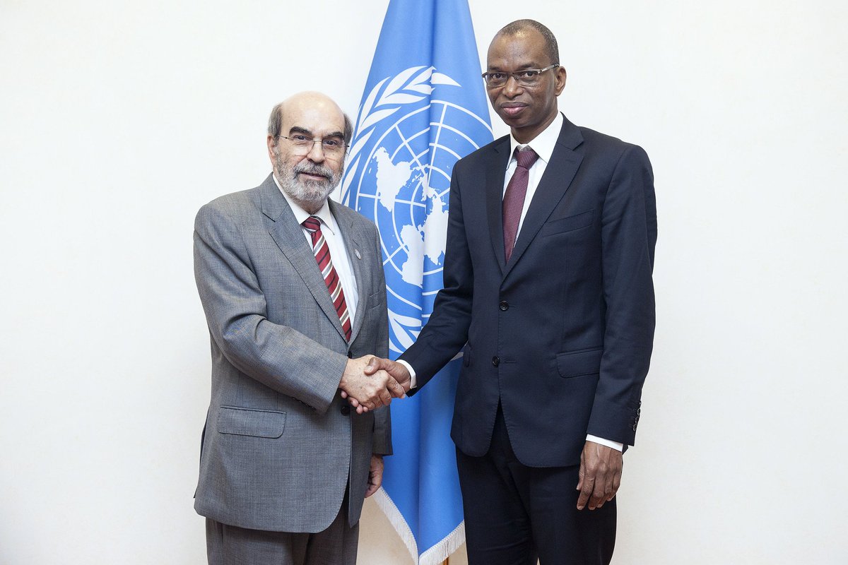 grazianodasilva's tweet photo. The #FAOConference is a great opportunity to discuss joint matters with all of you.
Today I had a very good meeting with Moussa Balde, Minister for #Agriculture of #Senegal, where we recently launched the #1millioncisternsfortheSahel programme.
#ZeroHunger https://t.co/jrOTFny8mj