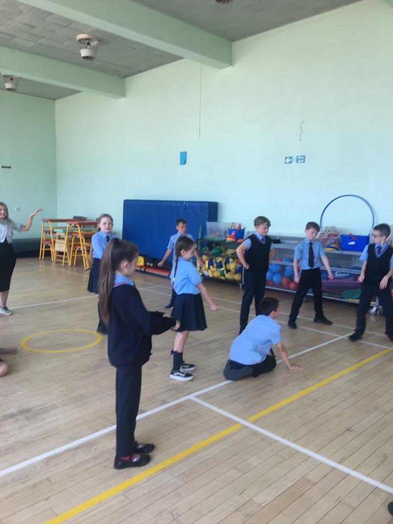 StPhilomenasRC's tweet photo. Thanks to @JuneyBG for coming in this week and giving the kids taster drama lessons. Leaflets should be in school bags. #improvingconfidence https://t.co/7urTJlScz0