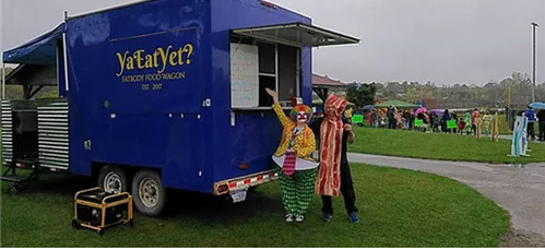 MottCollege's tweet photo. It's Summer and you know what that means, Food Truck Fridays are on campus! The YaEatYet Food Truck will be on campus August 2, from 11am to 1pm in the pay lot! #readyforfood https://t.co/xwxJdBhSZ6