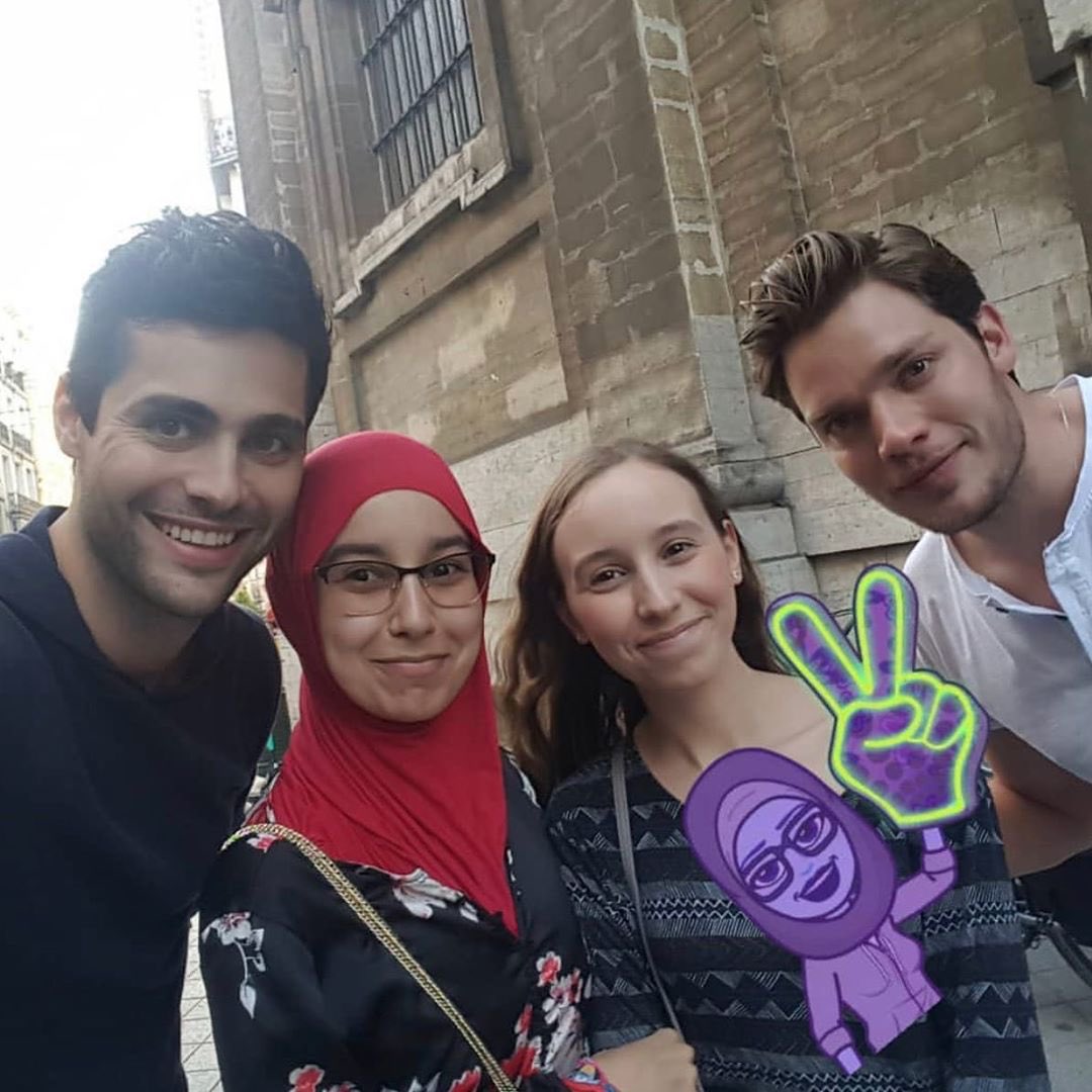 JalecSquad's tweet image. A lovely encounter with @MatthewDaddario and @DomSherwood1 on Saturday.
When a fan who couldn&apos;t attend #THOSbe saw them,they shyly asked Dom for a photo, who told Matt.They were very kind to pose for it when they were about to walk into the restaurant Esther was in
@Nassiboubou98