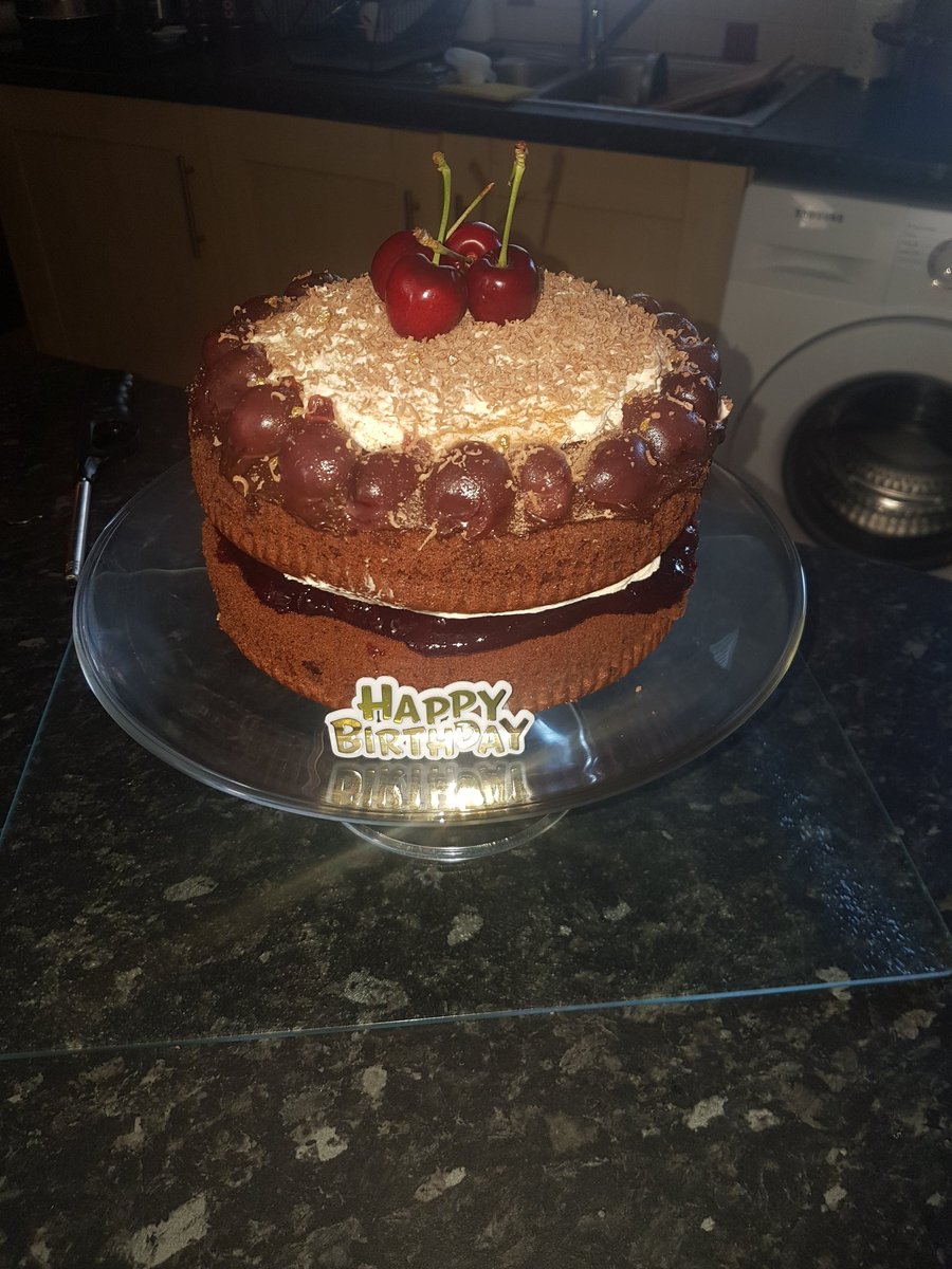 sigasuk's tweet photo. Happy birthday to me 😀x https://t.co/824fk1xpRZ