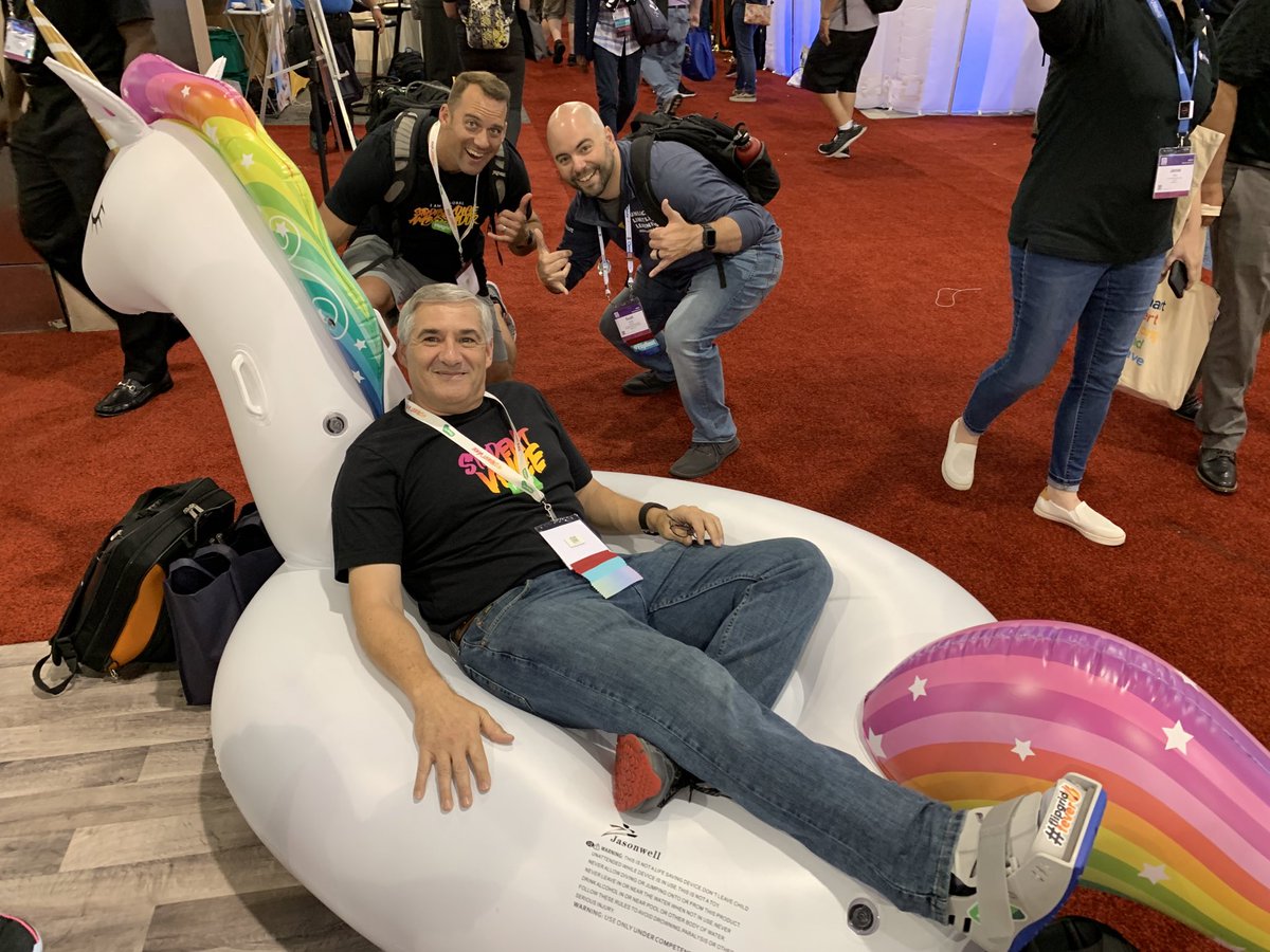 Taralson's tweet photo. Three of the kindest, most supportive unicorns youโll ever meet.
๐ฆ @loliveira55
๐ฆ @MrCoachK15
๐ฆ @sdtitmas
#ISTE19 | #FlipgridFever https://t.co/zx5PTEf5Ll