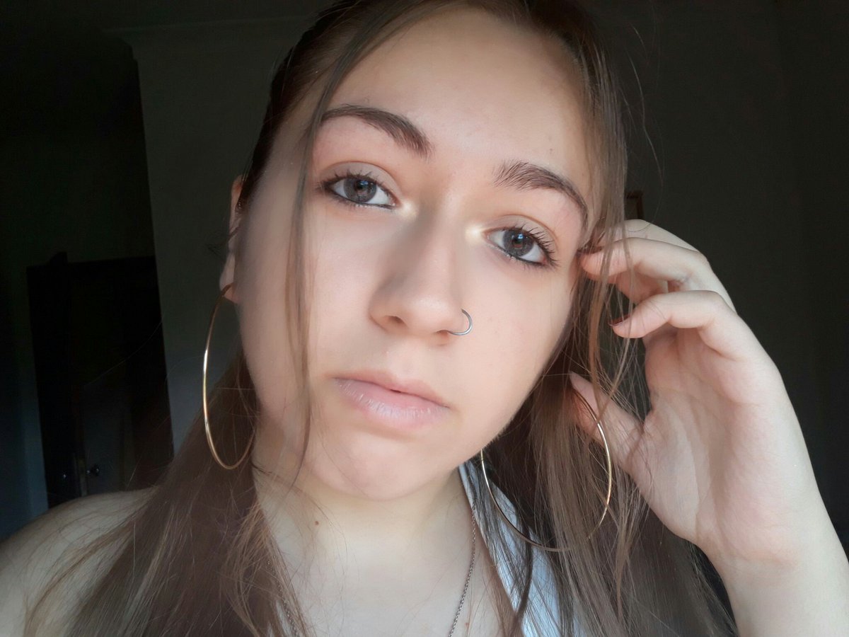 2000Carlinha's tweet photo. ☀️ https://t.co/lHoNa8nujY
