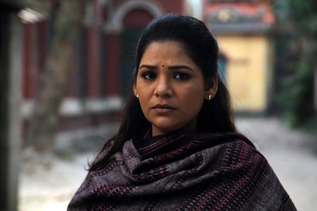 SudiptaaC's tweet photo. As an actor, I love experimenting with my looks. Here I've started posting one photograph of mine each day with a fresh look. Let's see how it goes. Today it's #Mou from the film #Pupa (shot in 2017). Thank you @indrasis123 #ExperimentWithLooks #Day2 #Look2 https://t.co/QHjZG6xOYS