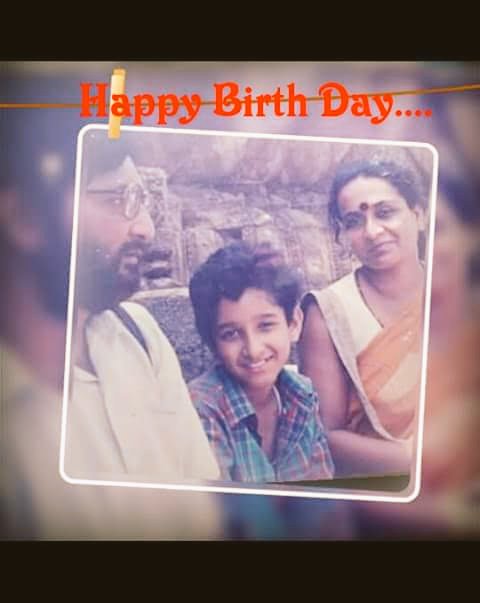 param_fangirl's tweet photo. A very happy birthday @paramspeak
Onek bhalobasha ar onek subhechha. 
Agami dingulo arou shundor hok tomar!
Bhaalo theko ❤️ https://t.co/XY3W1ztpLf