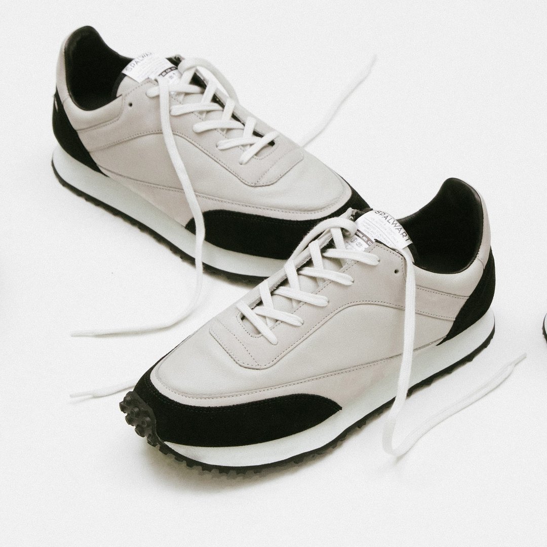 sevenstoreHQ's tweet image. Designed by Swedish duo Christoffer Brattin and Fredrik Johansson, Spalwart re-invents the concept of the vintage sneaker. Shop now: bit.ly/2RzkLD0
#SEVENSTORE #BalticTriangle #Spalwart