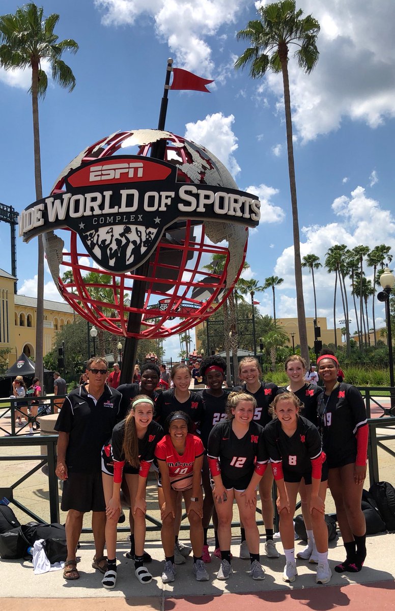 Metrovbtweet's tweet photo. 16 Elite Black continues the CHASE TO GOLD!! LETS. GO. METRO. #alwaysreppinmetro #itsametrothing #metrostrong https://t.co/i8LT02DHFj
