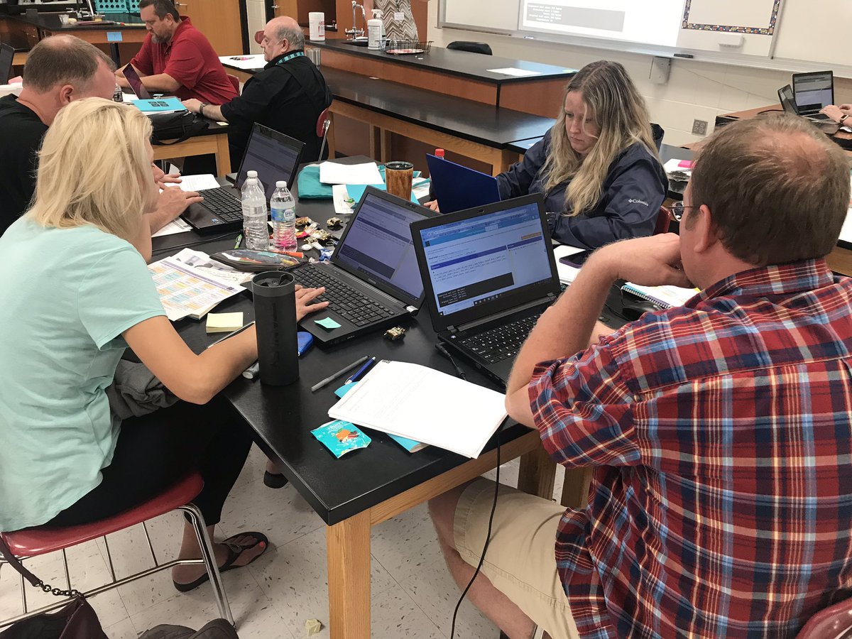 Taegot's tweet image. Learning about Text Compression. TLO6 @CodeWV @codeorg @TeachCode learning and laughing is fun #CS4WV #CSforAll