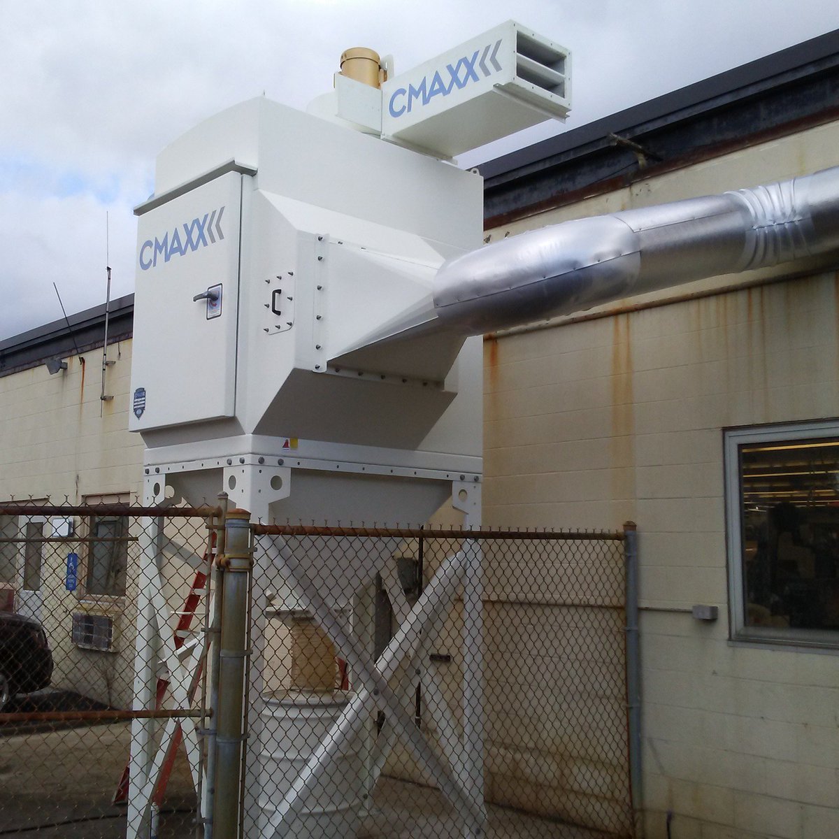 design_cardinal's tweet photo. Completed Installation for a customer located in Elyria, Ohio.
The completed installation included an Imperial Systems CMAXX 004 Dust Collector.
The application that this machine is being used for is a Salt Bath application for the company and they are in the aerospace industry. https://t.co/PBuVIWboyv