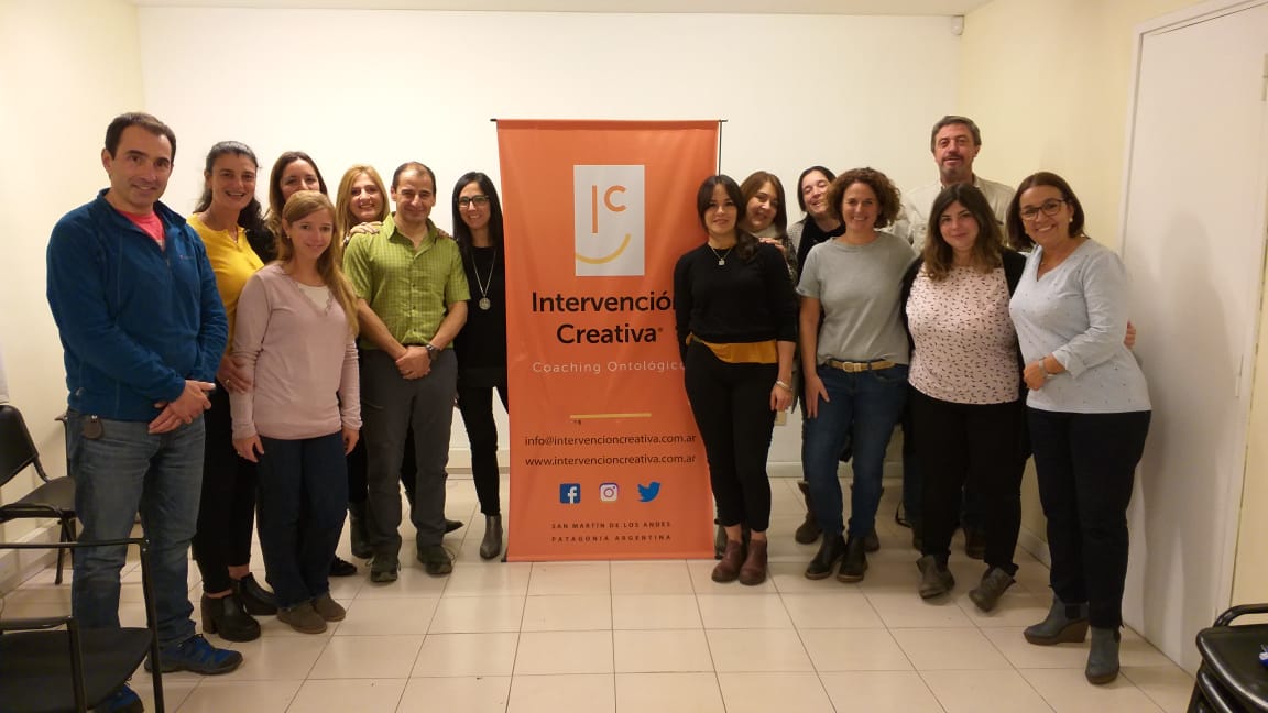 BureauSMA's tweet photo. Mejorando la comunicación y consolidando un equipo de alto rendimiento gracias al coaching de “Intervención Creativa”, SMABureau agradece a este extraordinario equipo de 4 mujeres que desde una gran calidez humana y claro compromiso con el desarrollo personal. https://t.co/iHXdqpWXad