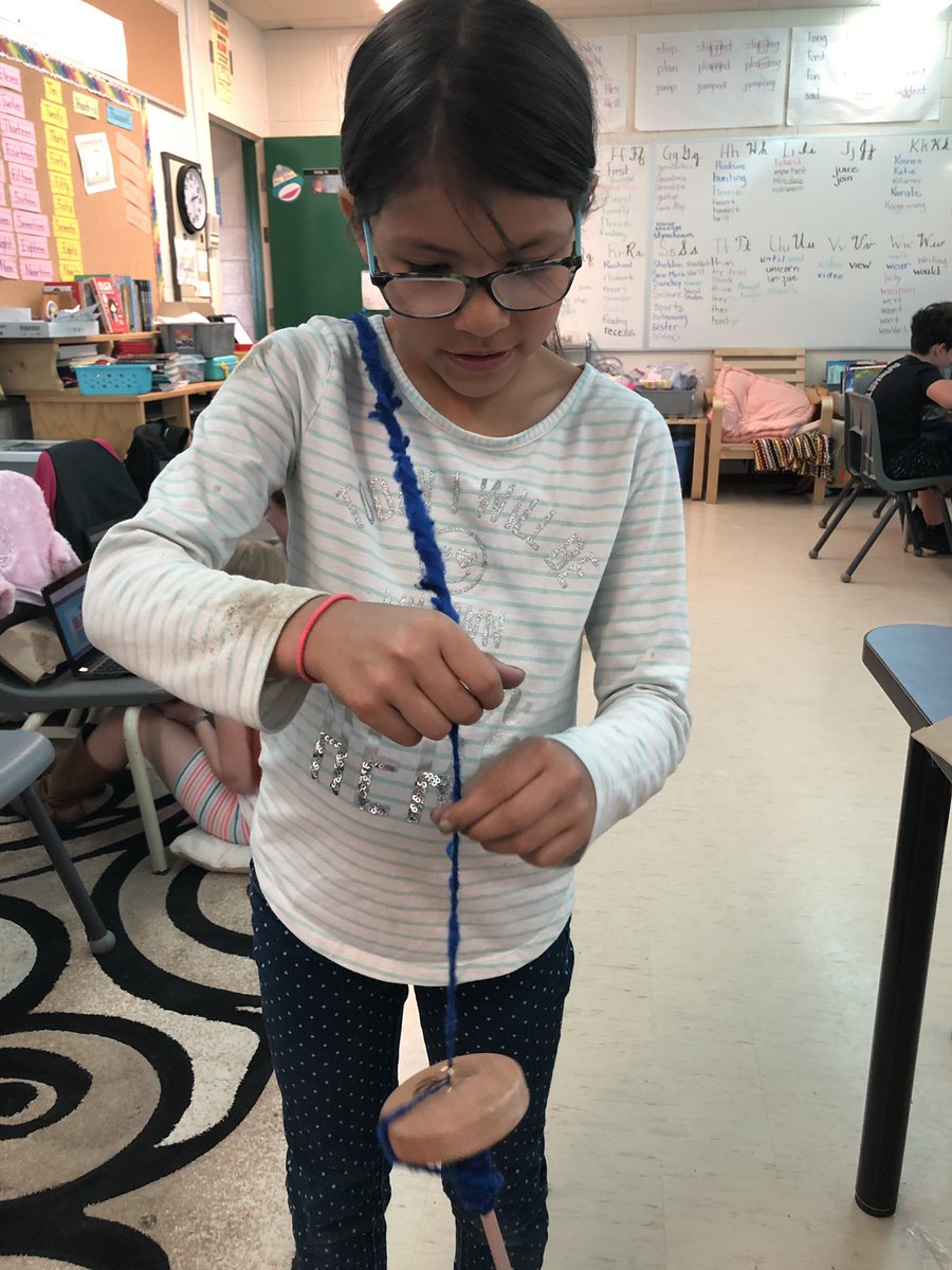 MrsJsJrVoters's tweet photo. Our #FleeceToYarn project is winding up (pun intended)!  This week students had a chance to use a traditional @ashfordnz drop spindle to spin their carded fleece. Thanks to the Fibre Garden and @acmefibres for their support. #HandsOnLearning #AssiginackPS #FibreArts https://t.co/CHRODlMIxw