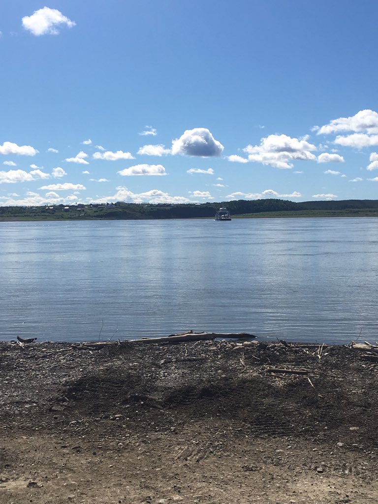 @a_brauweiler Good morning from #Northof60 #MackenzieRiverferrycrossing #MVLouisCardinal #sunnyskies #niceandwarm Enjoy your afternoon!!