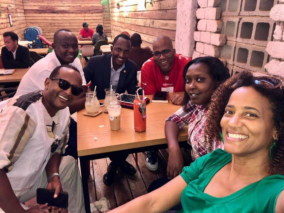 GoldinInstitute's tweet photo. Our latest newsletter has updates from @briggsjimmie and his trip to #Rwanda to meet #GatherFellow @emma_rutikanga, updates from @Yolred in #Uganda who provided loans to former #childsoldiers, and a spotlight form #ChicagoPeaceFellow Dr. Pamela Phoenix. https://t.co/bO0aO9dKfG https://t.co/bKmx1VzdTO
