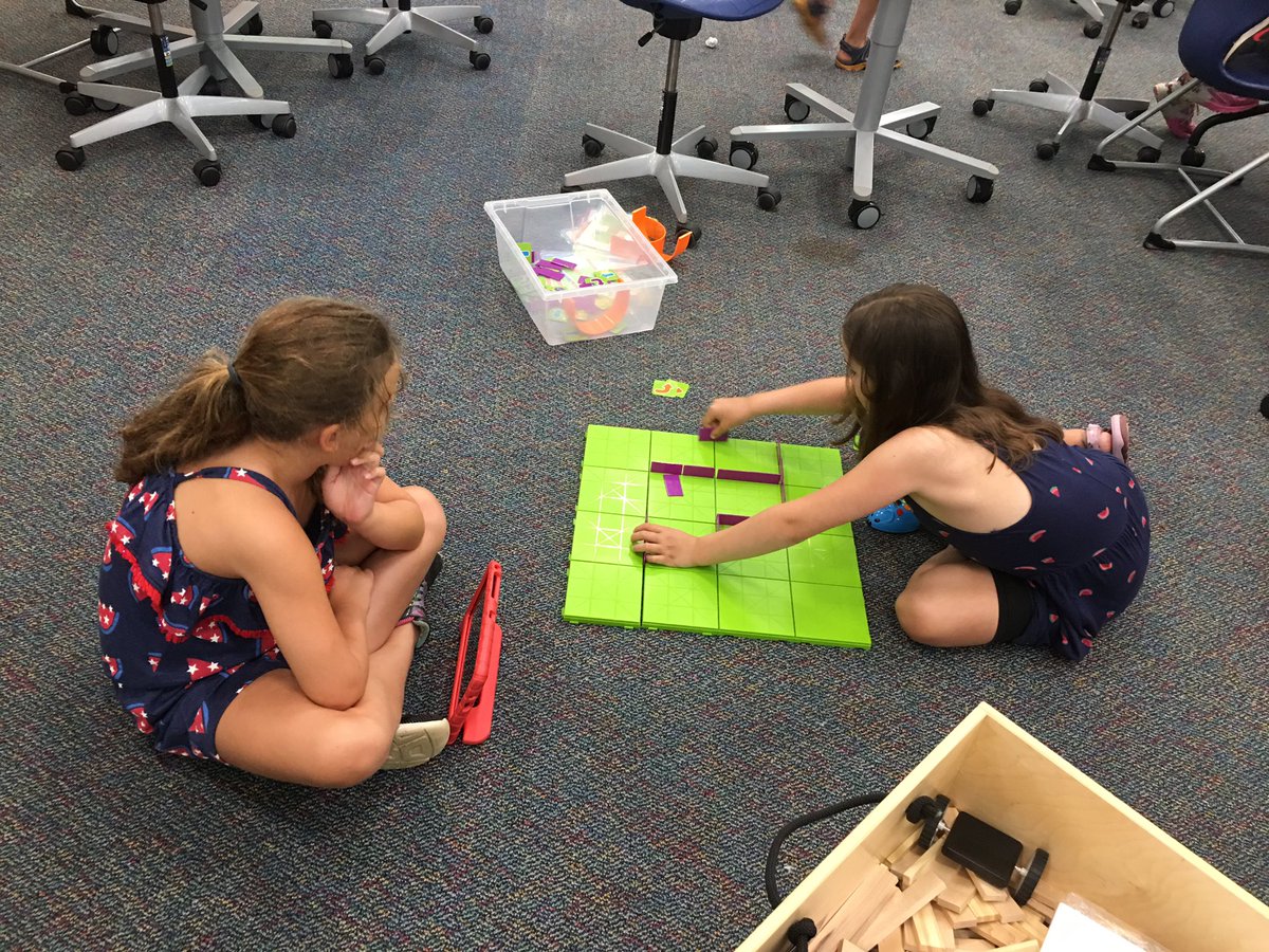 So much fun #coding <a href="/MeriwetherLES/">Meriwether Lewis</a> <a href="/MLSPTO/">Meriwether Lewis PTO</a> #summerlibrary #acpslibs