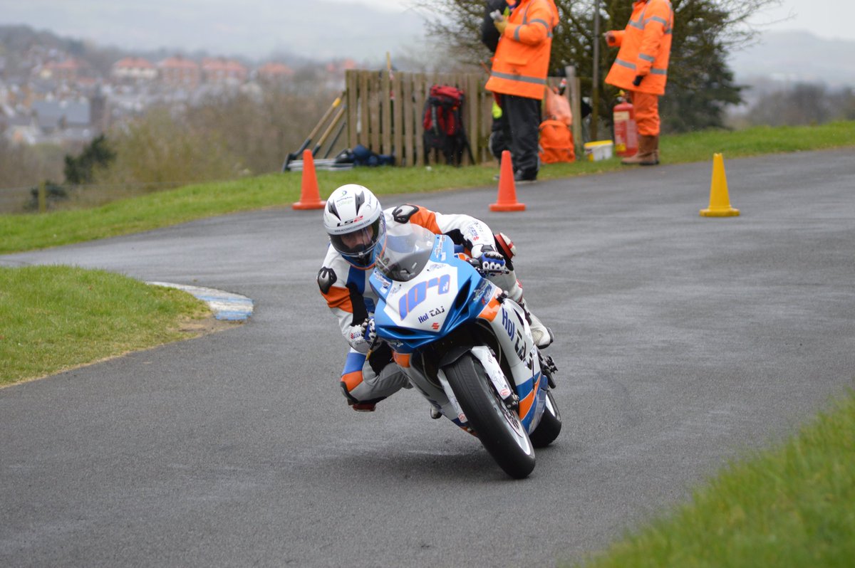 simon46storm's tweet photo. @Adamchildchad @DaleyMathison I took my daughter to #oliversmount for her to use her new camera, she captured this awesome picture of @DaleyMathison. #neverforgotten #RIPDaley https://t.co/72yZLJWOYo