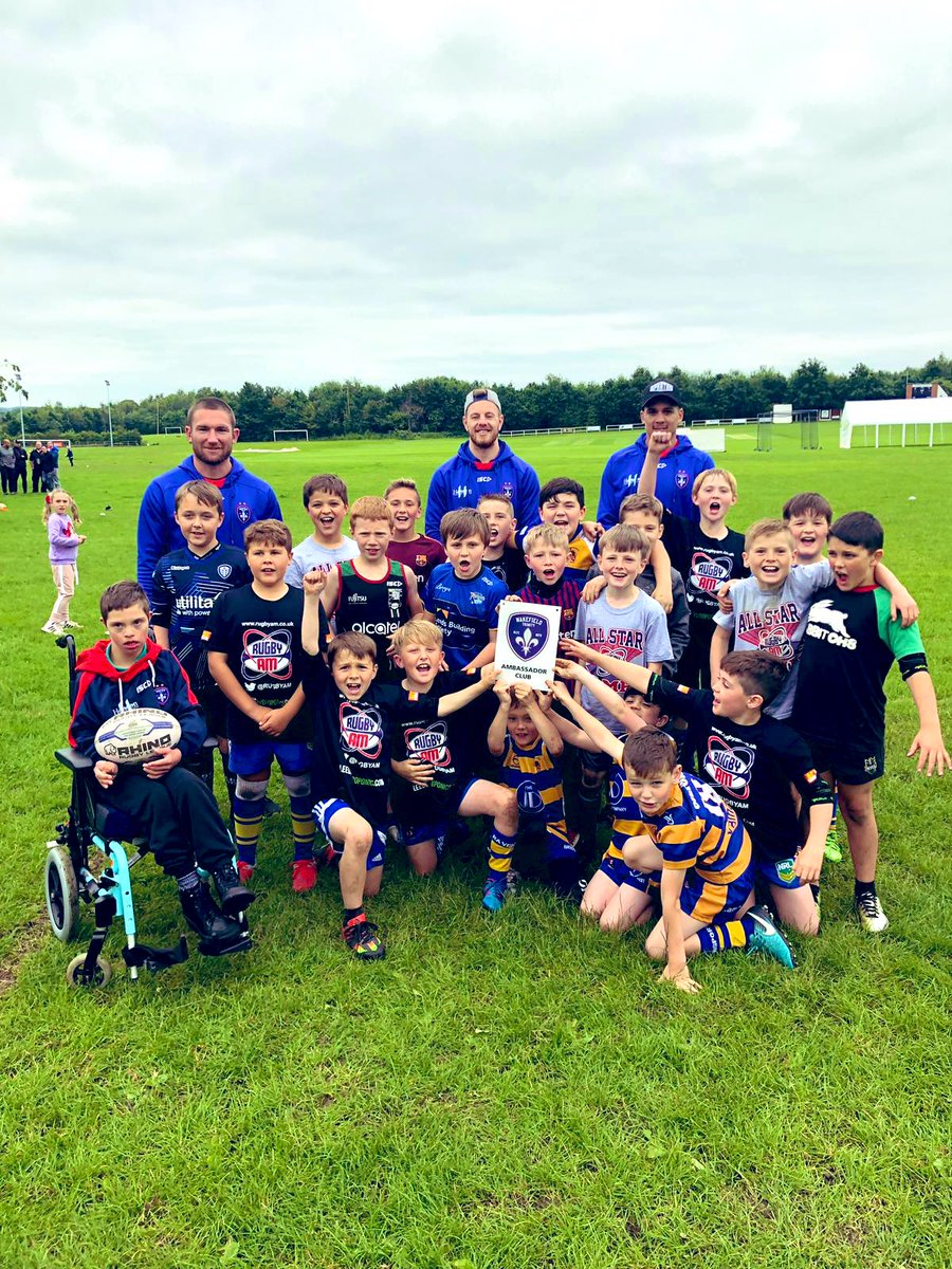 WTrinityRL's tweet photo. We’ve been down to @OultonRaiders for the #ambassador club roadshow again this evening with @TomJohnstone01 @BenJonesbishop &amp; Tyler Randel. 

#Trinspired 

🔴⚪️🔵 https://t.co/YfGO89a3V8