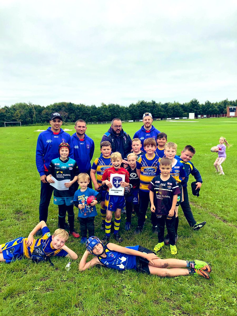 WTrinityRL's tweet photo. We’ve been down to @OultonRaiders for the #ambassador club roadshow again this evening with @TomJohnstone01 @BenJonesbishop &amp; Tyler Randel. 

#Trinspired 

🔴⚪️🔵 https://t.co/YfGO89a3V8