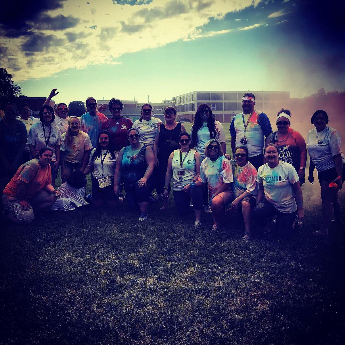 HeraldSchoolMH's tweet photo. Herald school is tickled pink...blue, yellow, and #orangeforOliver with its 1st #colourrun #colourroll #medhat #whereallthepiecesfit @mhpublicschools #mhpsdfamily https://t.co/6OIRSP328L