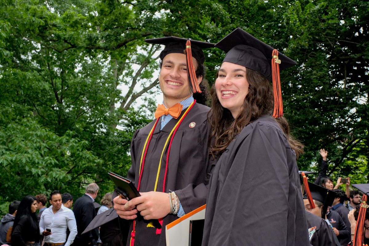 kcollege's tweet photo. We've looked through our photos from #KGrad and we've found some favorites. Did we catch your favorite graduate? Check out our gallery on Facebook. https://t.co/vZRv2j60AL https://t.co/u4xKl5NmP9