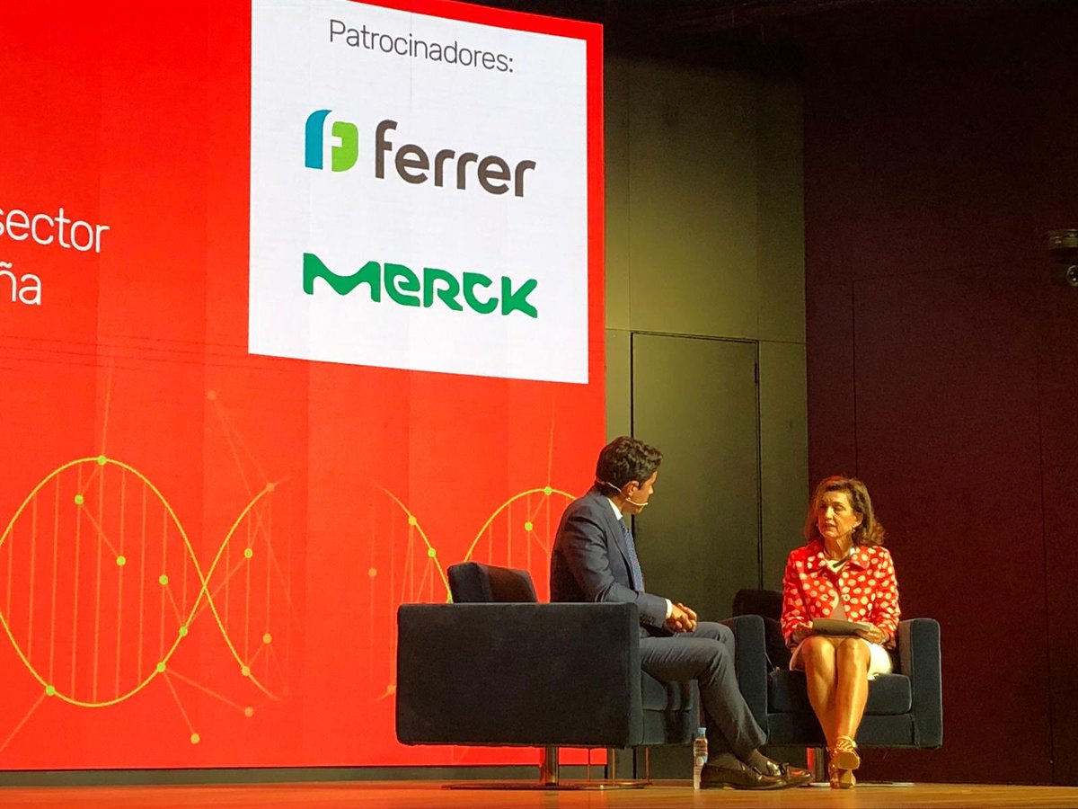 anapolalv's tweet photo. Hoy en la presentación del #InformeASEBIO2018 hemos enfatizado la importancia de políticas científicas ligadas a la #I+D+i y del valor de la #Biotecnología para el crecimiento económico y social. @asebio @merck_es @ionaro https://t.co/Sxn1AtZIgR