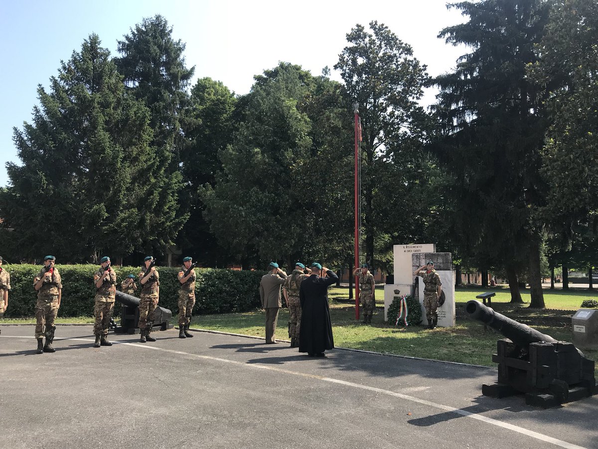 gigi_chigi's tweet photo. Festeggiati 35 anni specialità #Lagunari.
Presenti Gen. #Nitti, Gen. #Cillo, Vice #Sindaco #Venezia, Cte Distaccamento #Serenissima T.C. Tamai e tanti Soci e labari #ALTA. Collegamento VTC con i fratelli impegnati in #Afghanistan, #Iraq, #Libia e #Turchia.
San Marco!!! 🇮🇹 https://t.co/ufN4JuPkob