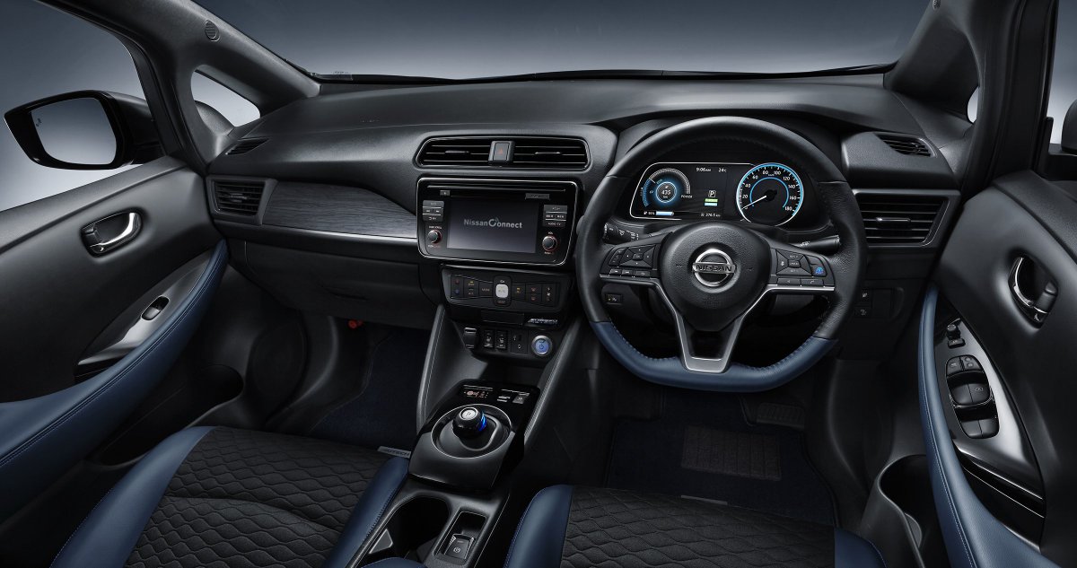 SCLMAG_'s tweet photo. ¿Conoces el Nissan #LEAFAutech ?👏🧐 Este exclusivo LEAF ya se estrenó en Japón. Deportivo y electrizante está personalizado para los clientes más exigentes. ⚡️ @NissanLATAM @NissanCL @NissanEV_ESP https://t.co/EfVrlI84Jh
