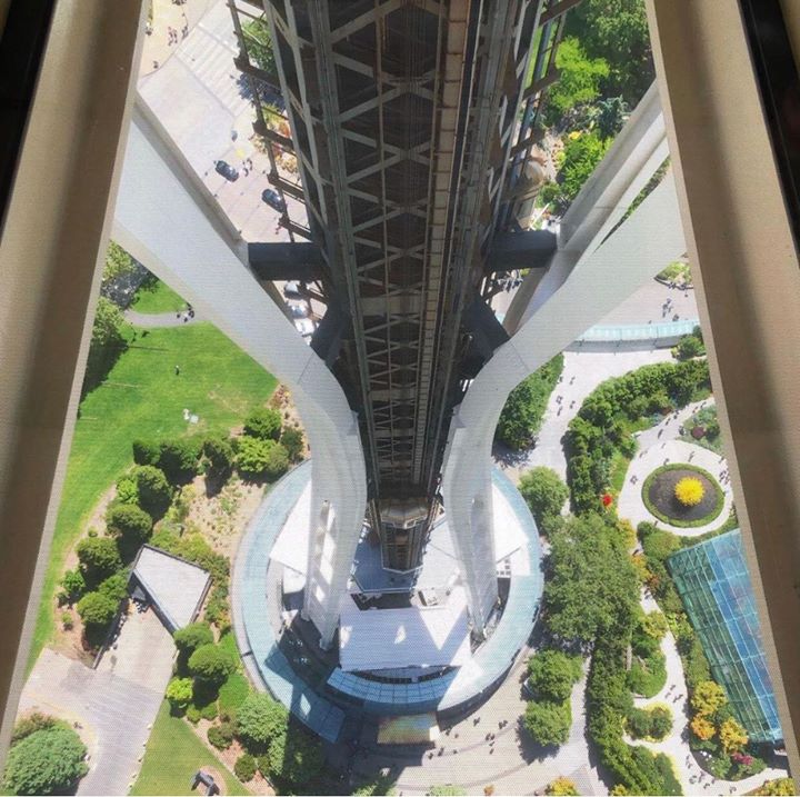 space_needle's tweet image. Step up, and step out on #TheLoupe, the world&apos;s first and only revolving glass floor! 👟 😱 Are you up for a thrill? Thanks to user jasonleodurbin on Instagram for sharing this pic. #visitseattle #spacelift