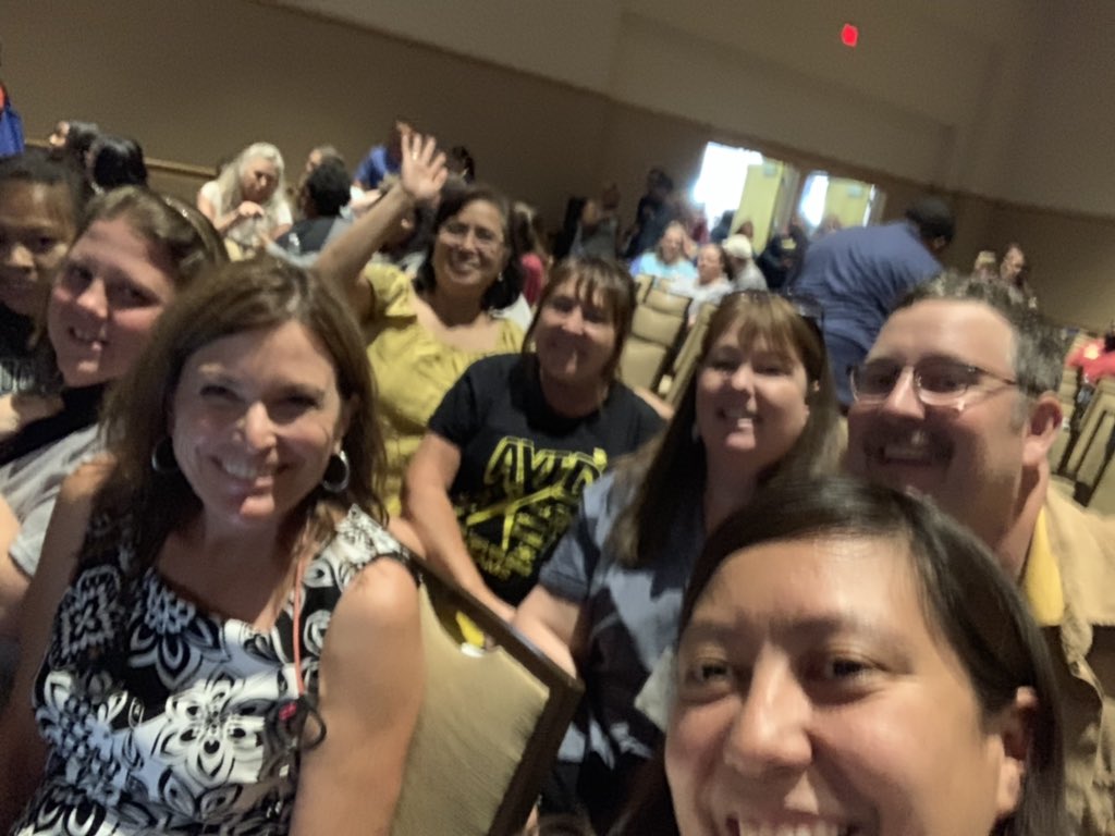 AmberliBenavide's tweet photo. Whittier Elementary AVID team 2019 #AVIDSI19 https://t.co/6aCaCK7GX7