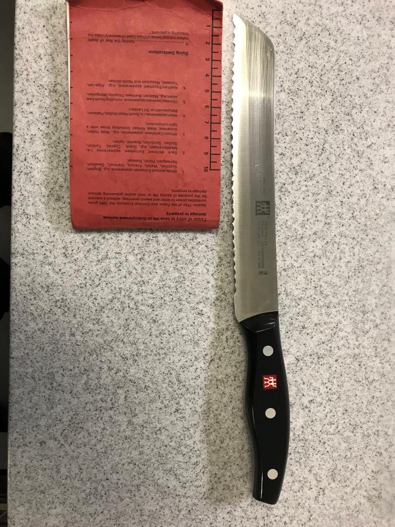 Central South #ProactiveTaskforce have arrested a juvenile for possession of an offensive weapon in the SW4 area. This knife was found concealed on him during a stop and search! #knifecrime #knifefree #Stopandsearchworks